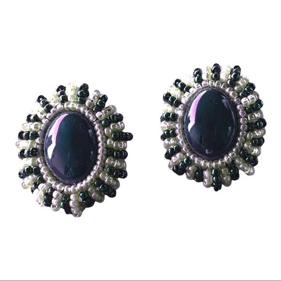 Vtg natural green cab with pink and ab green glass beads round pierced earrings - Picture 6 of 13